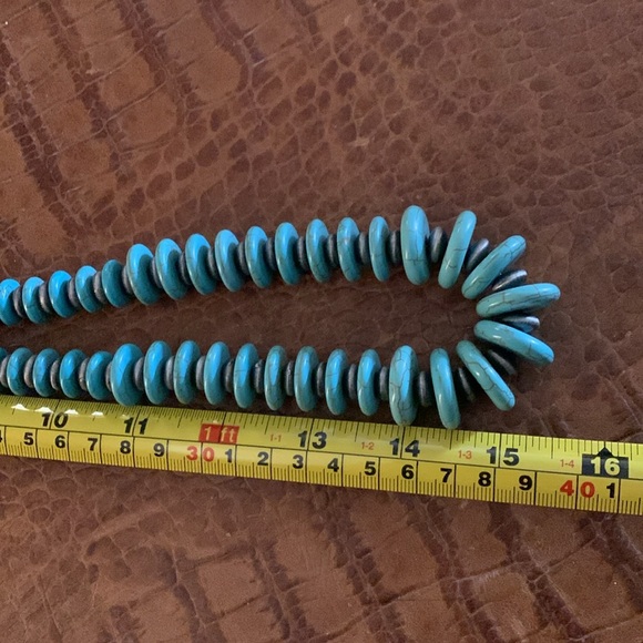 Beautiful Faux Turquoise Necklace - Picture 5 of 5